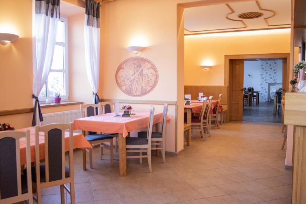 Hotel Zamecek Raspenava المظهر الخارجي الصورة