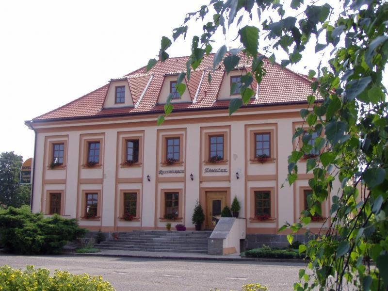 Hotel Zamecek Raspenava المظهر الخارجي الصورة